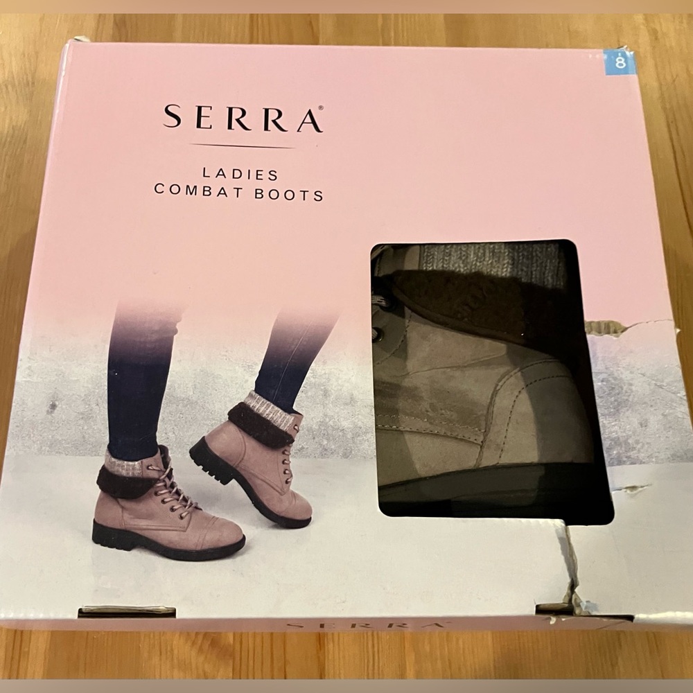 NEW in Box Serra Women's Beige Combat Boots Roll Over Ankle Size 8 by ALDI
